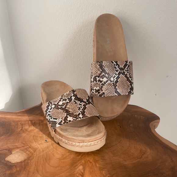 J/SLIDES Libby Platform Slide Sandals Natural - Picture 1 of 5